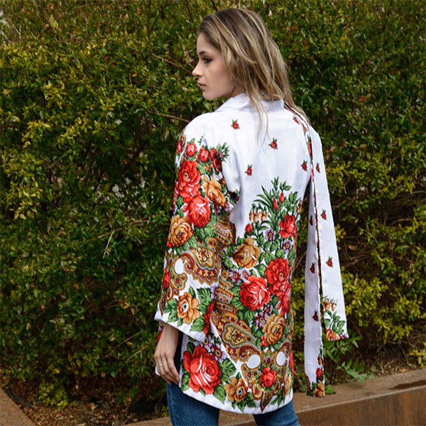 kimonos-de-algodon-de-flores-blanco