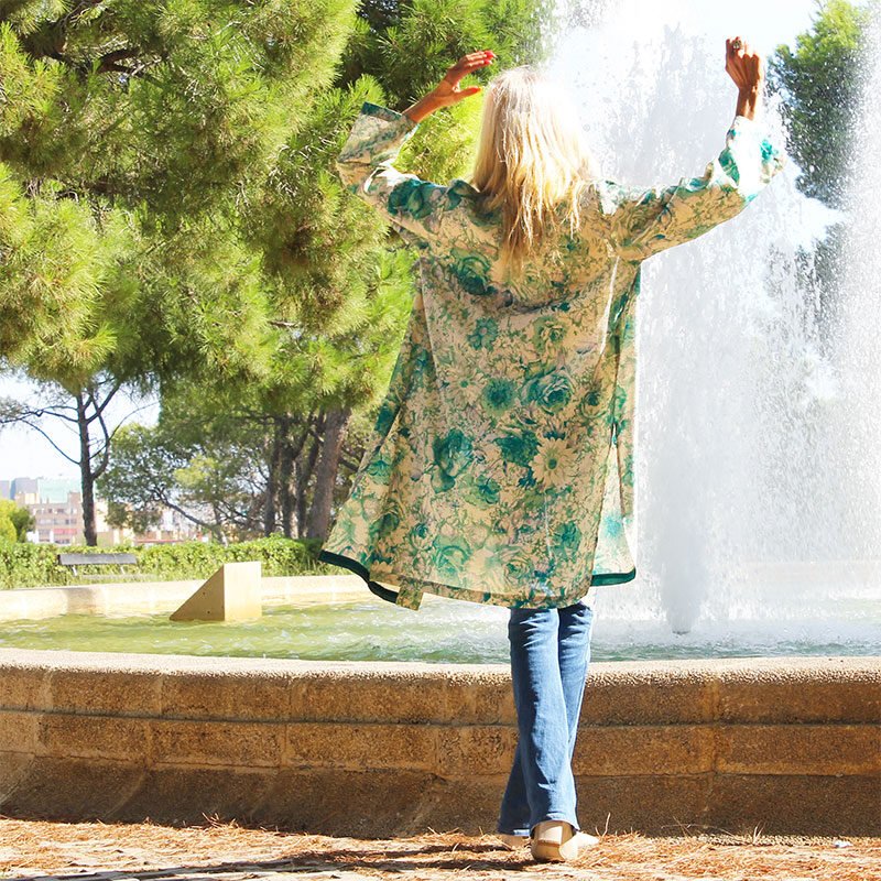 kimono-de-semi-seda-beige-y-verde-de-julunggul-3