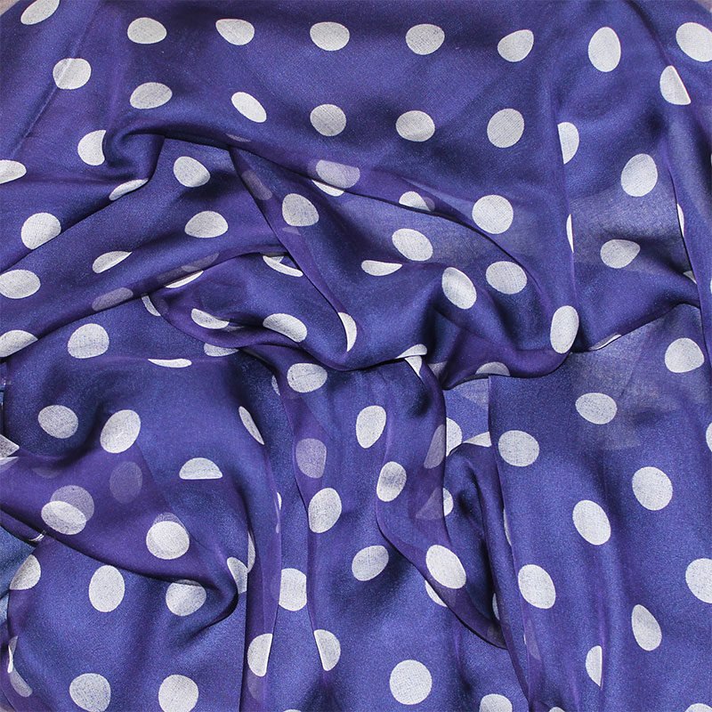 fular-de-seda-reversible-Azul-marino-con-lunares-blancos-de-julunggul